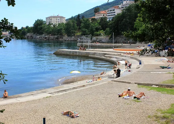 アパート With A Parking Space Lovran, Opatija - 7807 ロヴラン