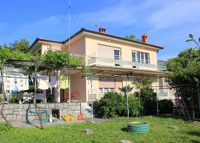 With A Parking Space Lovran, Opatija - 7807 アパート ロヴラン