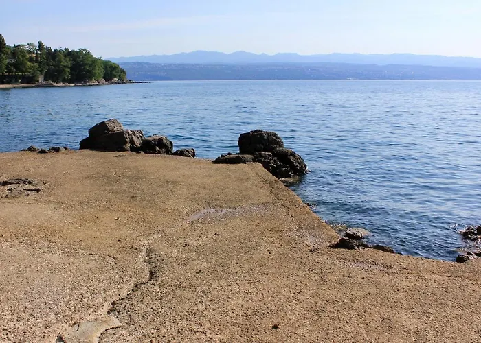 With A Parking Space Lovran, Opatija - 7807 شقة *