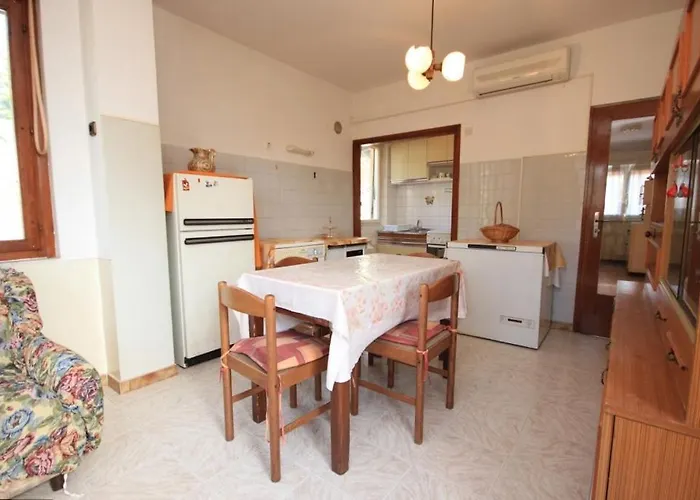 With A Parking Space Lovran, Opatija - 7807 شقة *