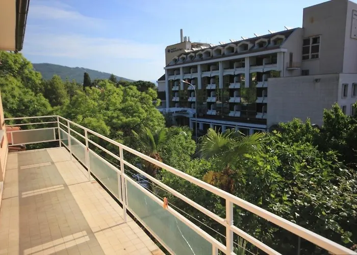 With A Parking Space Lovran, Opatija - 7807 شقة